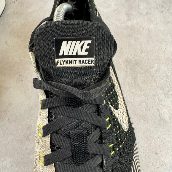 Nike Flyknit Racer 526628-011 Men's 9 Running Shoes Black White Volt Sneakers - Picture 9 of 16